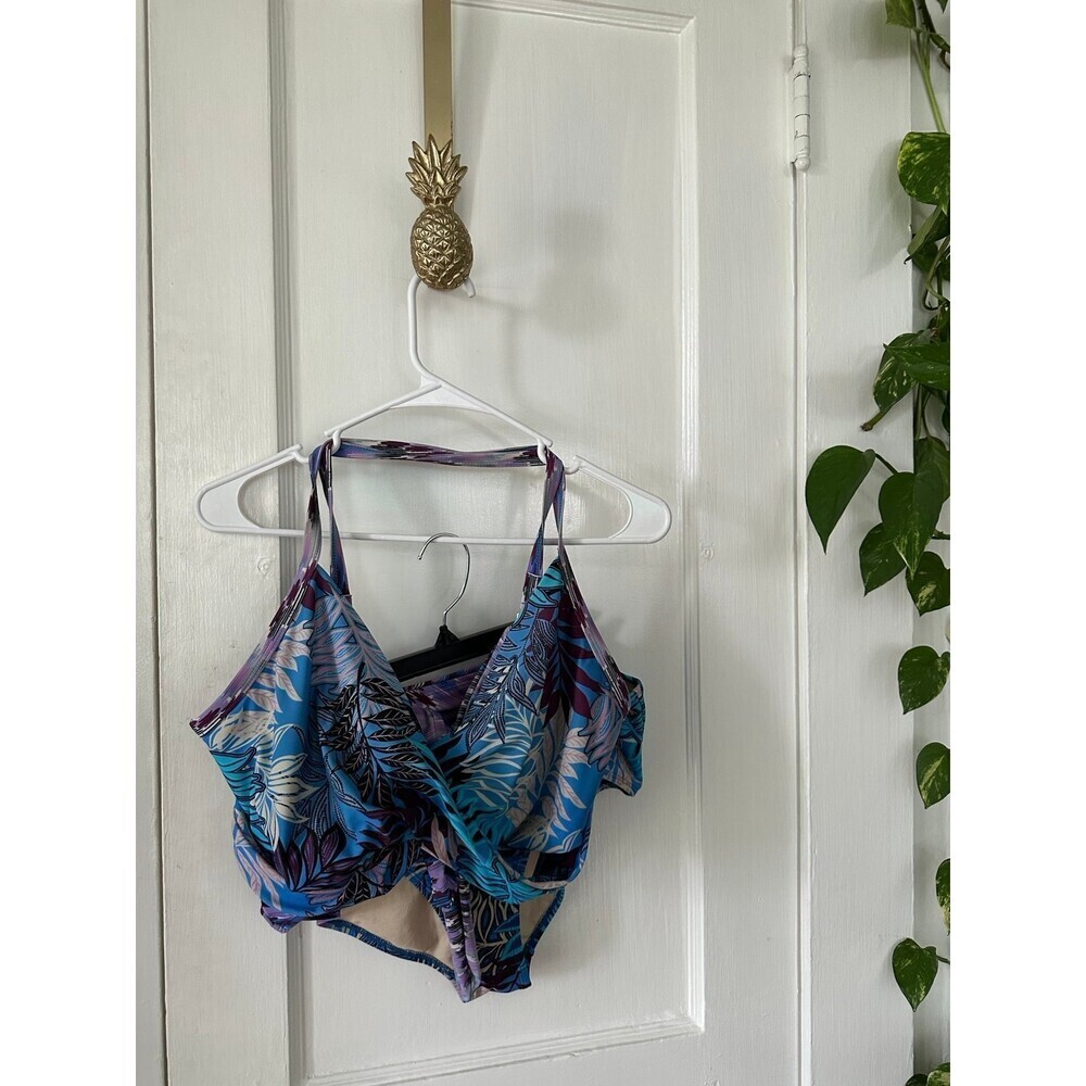 Women’s size Large Two Piece Bikini Bathing suit